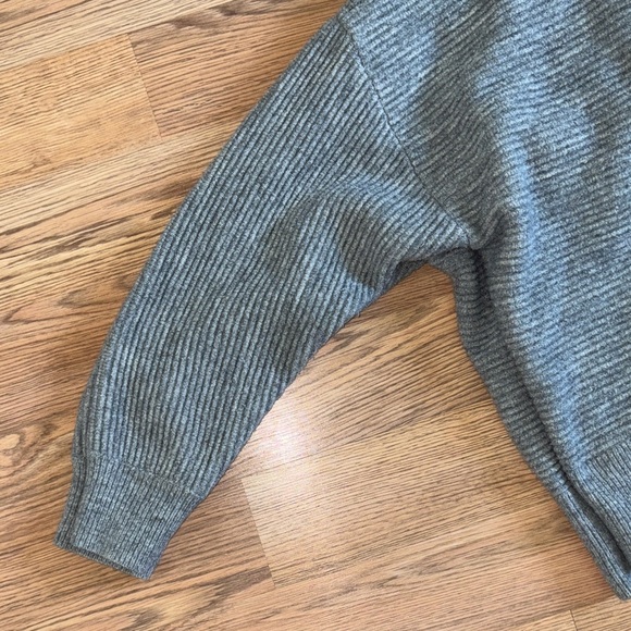 CALIA by Carrie Underwood Gray Ribbed Hoodie - Picture 8 of 8